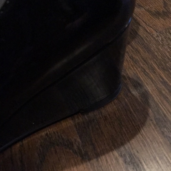Girls Nordstrom Black Patent Bow Wedges - Picture 3 of 6